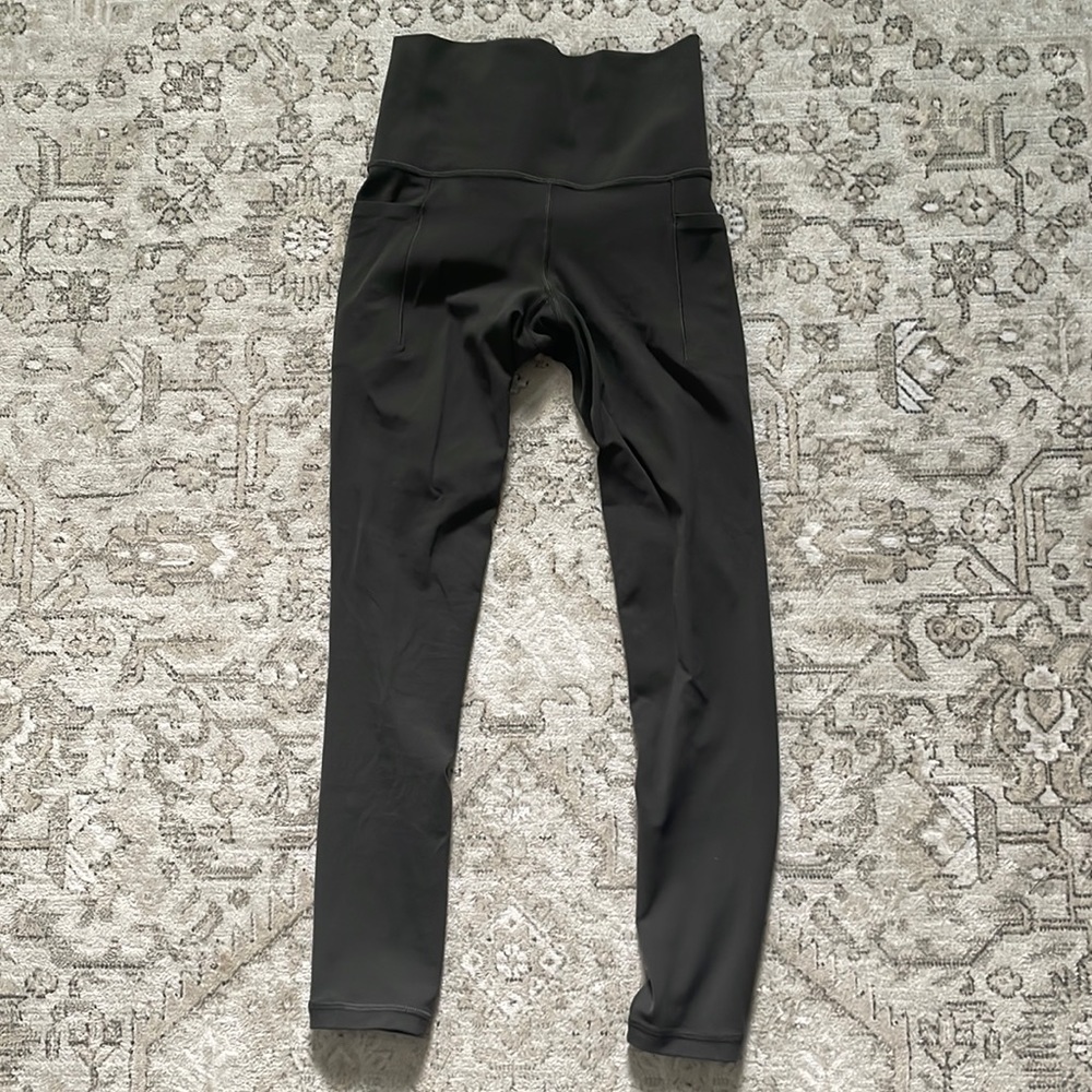 NWOT Athleta Salutation tight